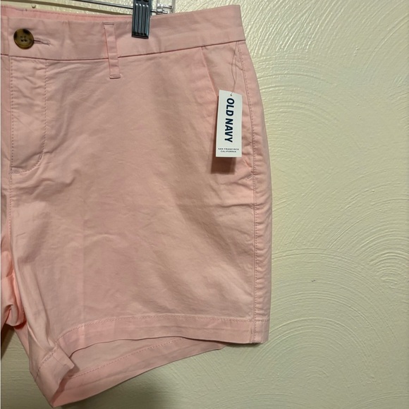 Old Navy Women's Soft Pink Shorts - Picture 7 of 8